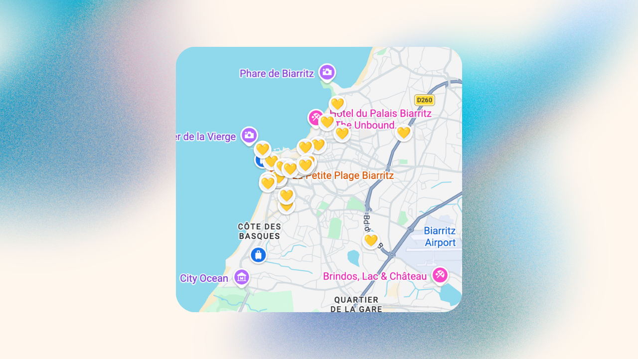 מפת Google Maps עם סימוני לב על מקומות שמורים לטיול